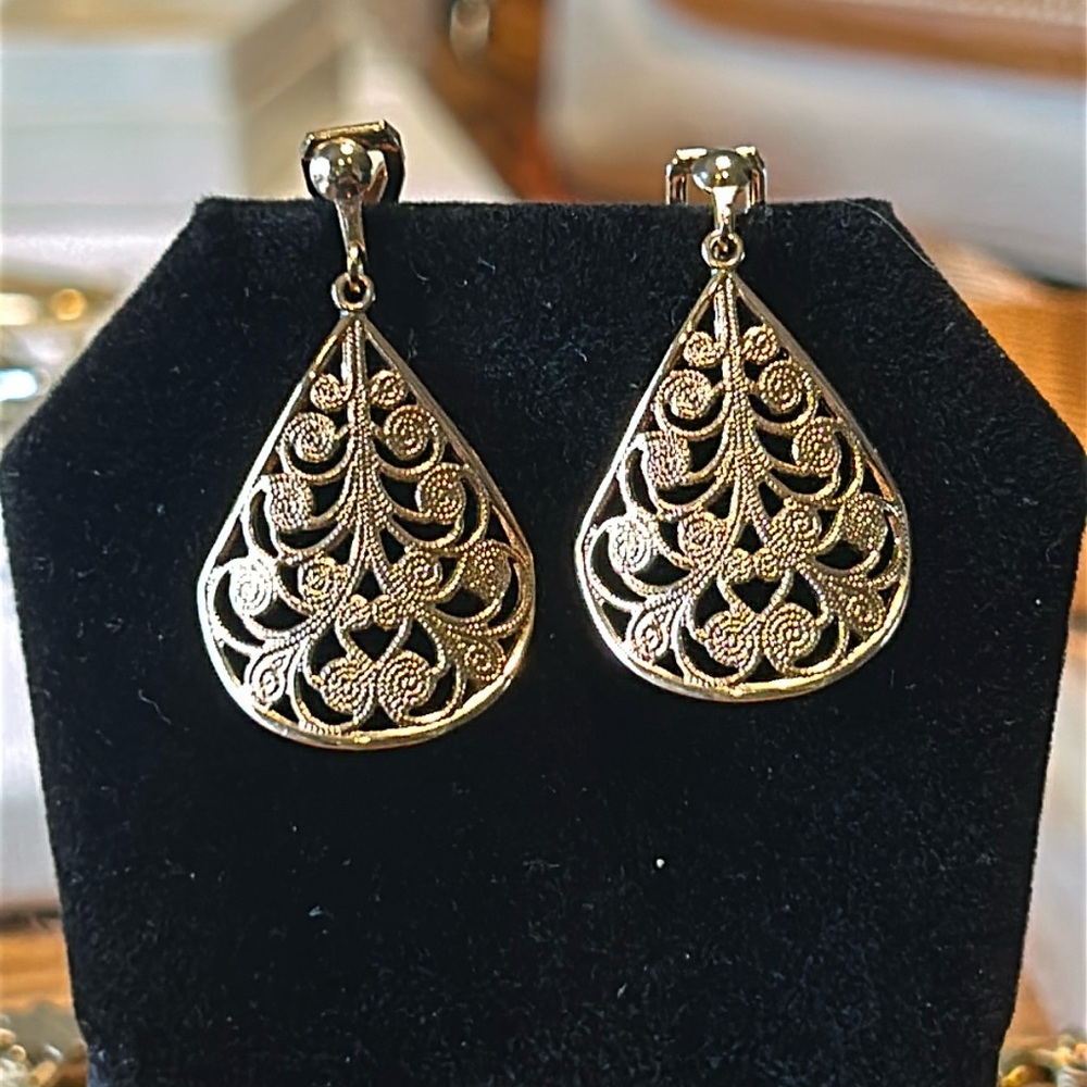 Gold Filigree Earrings, Vintage Clip-on, Retro Jewelry